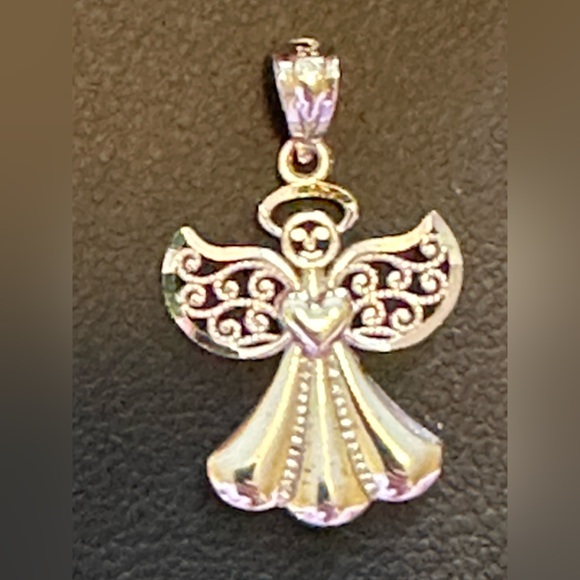 Elegant 14k white gold Angel Pendant - Picture 3 of 5